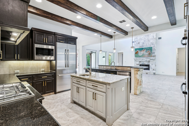 Image 17 of 91 For 6327 Almeria Cir