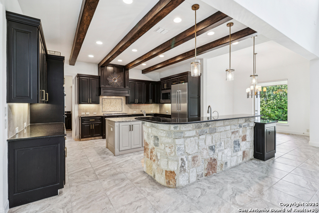 Image 19 of 91 For 6327 Almeria Cir