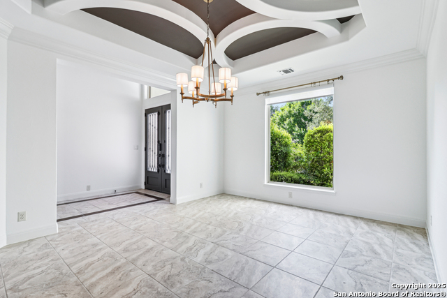 Image 24 of 91 For 6327 Almeria Cir