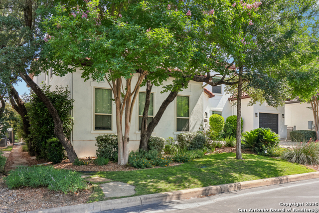 Image 3 of 91 For 6327 Almeria Cir