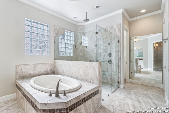 Image 32 of 91 For 6327 Almeria Cir