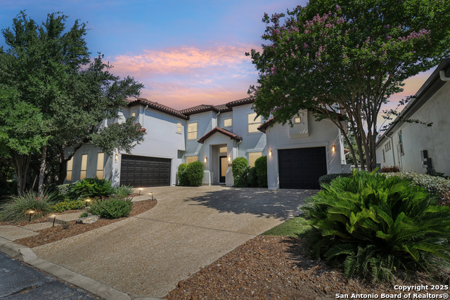 Image 4 of 91 For 6327 Almeria Cir