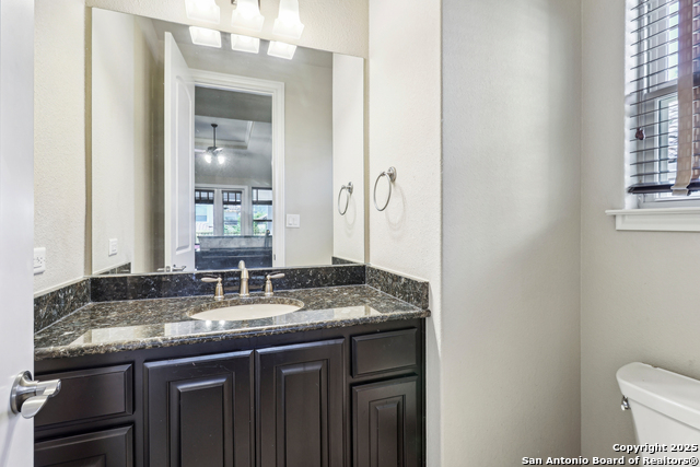 Image 50 of 91 For 6327 Almeria Cir