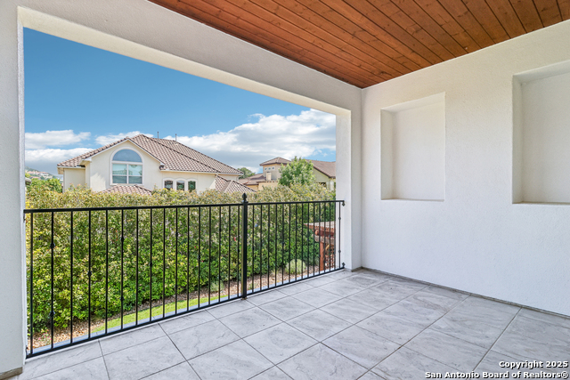 Image 67 of 91 For 6327 Almeria Cir