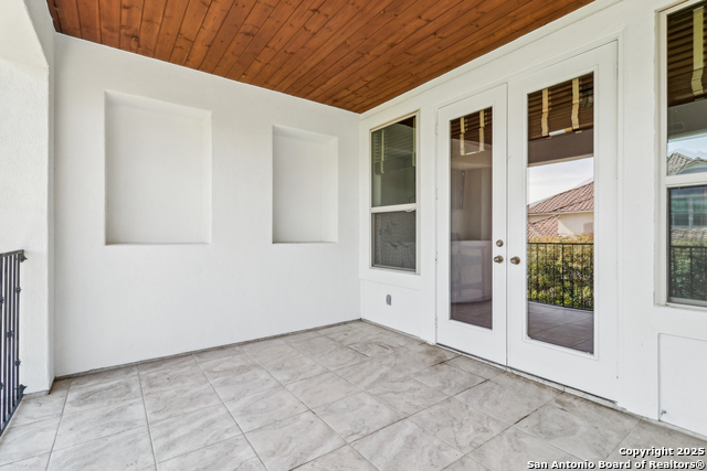 Image 68 of 91 For 6327 Almeria Cir