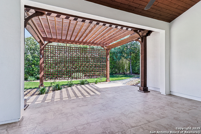 Image 70 of 91 For 6327 Almeria Cir