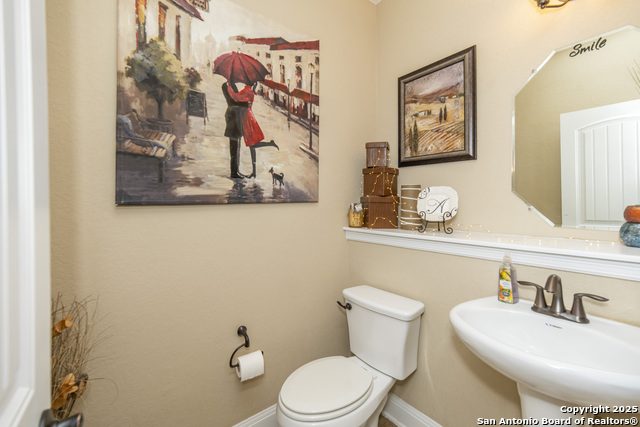 Listing photo id 12 for 3308 Ashleys
