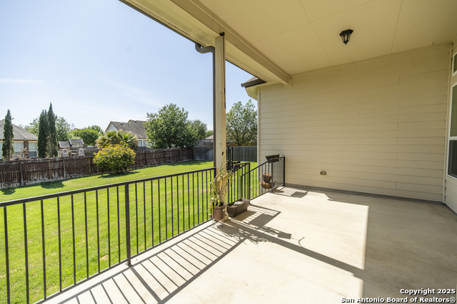 Listing photo id 22 for 3308 Ashleys