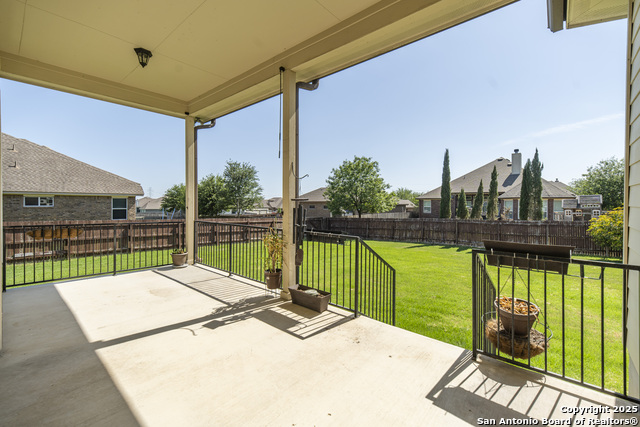 Listing photo id 23 for 3308 Ashleys