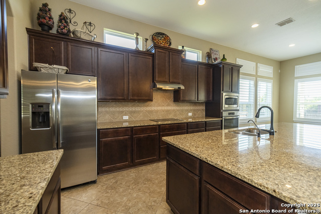 Listing photo id 4 for 3308 Ashleys