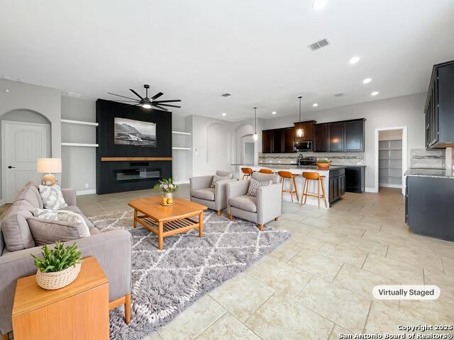 Listing photo id 0 for 1627 Sun Canyon