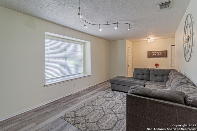 Image 12 of 56 For 5718 Ponderosa Dr