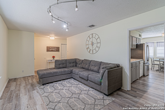 Image 13 of 56 For 5718 Ponderosa Dr