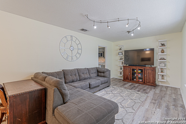 Image 3 of 56 For 5718 Ponderosa Dr