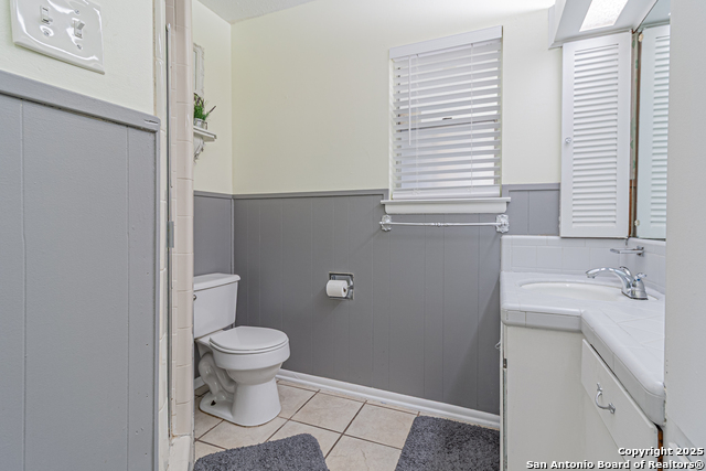 Image 41 of 56 For 5718 Ponderosa Dr