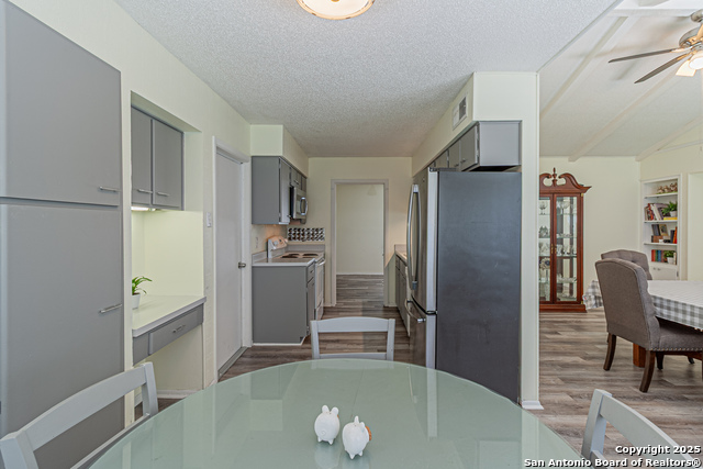Image 6 of 56 For 5718 Ponderosa Dr