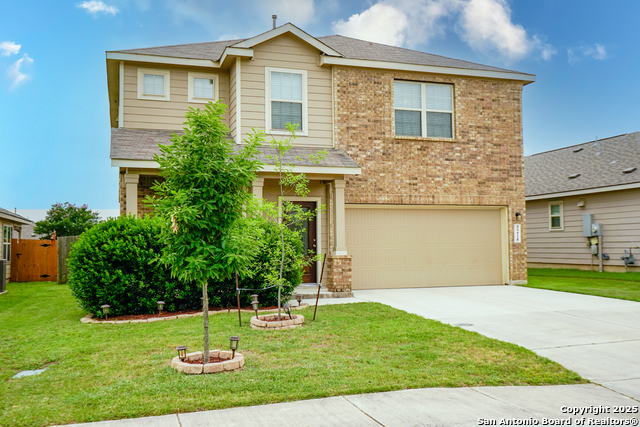 Listing photo id 1 for 5218 Blue Ivy