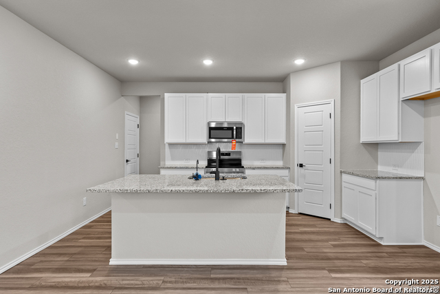 Listing photo id 9 for 6610 Lowrie Block
