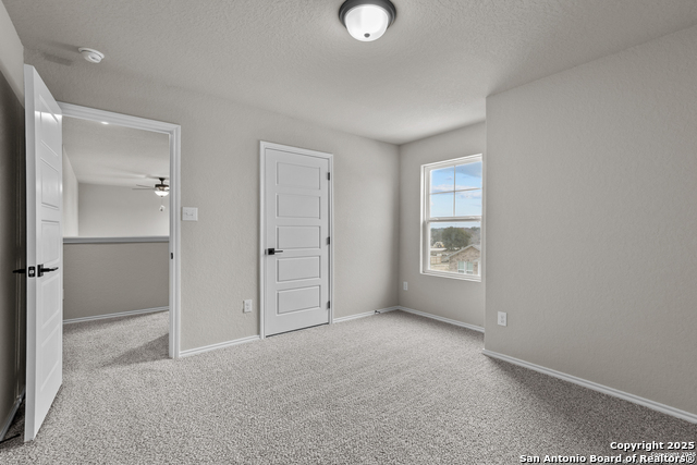 Listing photo id 21 for 6610 Lowrie Block