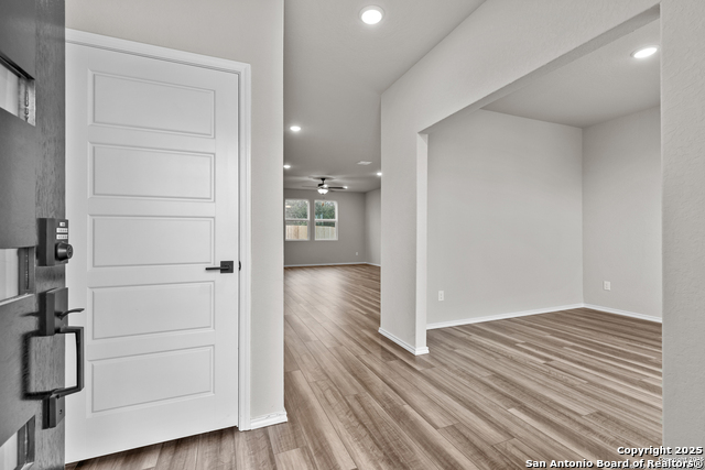 Listing photo id 2 for 6610 Lowrie Block