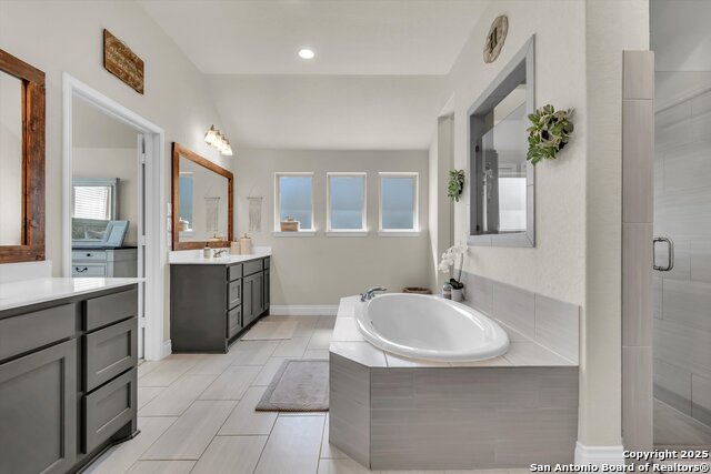 Image 21 of 43 For 2977 Grove  