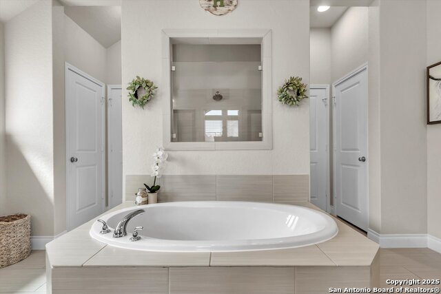 Image 22 of 43 For 2977 Grove  