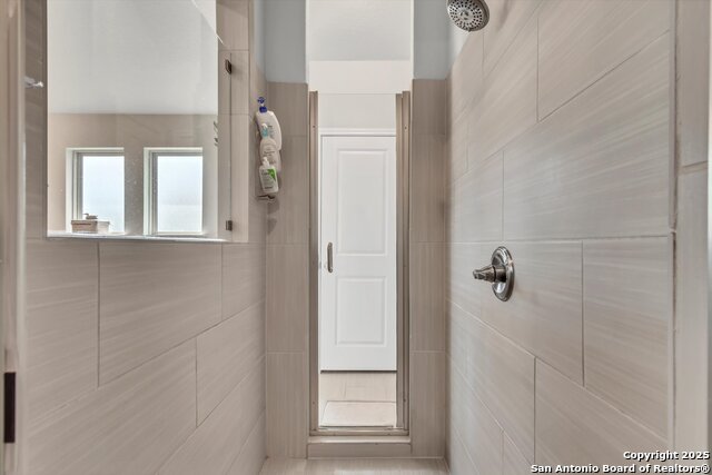 Image 24 of 43 For 2977 Grove  