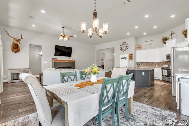 Image 34 of 43 For 2977 Grove  