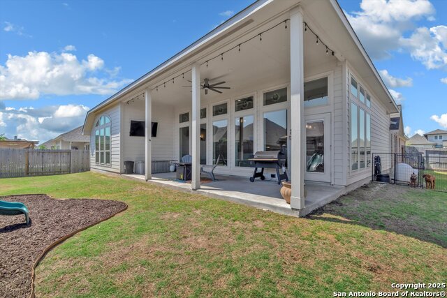 Image 42 of 43 For 2977 Grove  