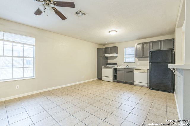 Image 7 of 15 For 7585 Windsor Oaks