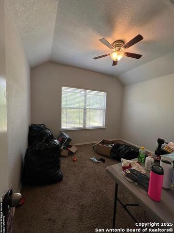 Listing photo id 9 for 1227 Stable Glen