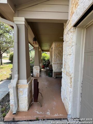 Listing photo id 0 for 1227 Stable Glen