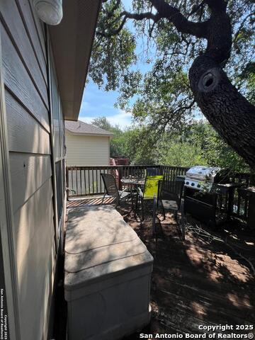 Listing photo id 5 for 1227 Stable Glen
