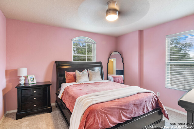 Image 21 of 24 For 9668 Nueces Cyn