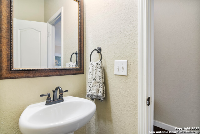 Image 7 of 24 For 9668 Nueces Cyn