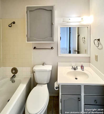 Image 13 of 21 For 7110 Spring Terrace Dr