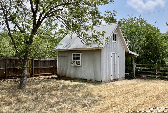 Image 20 of 21 For 7110 Spring Terrace Dr