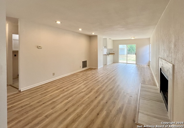Image 5 of 21 For 7110 Spring Terrace Dr