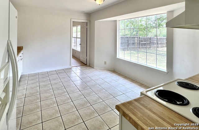 Image 8 of 21 For 7110 Spring Terrace Dr