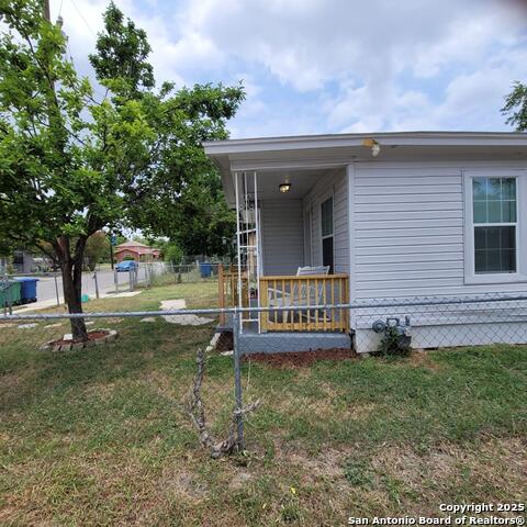 Listing photo id 15 for 162 Rosabell