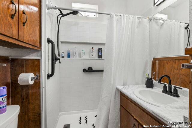 Listing photo id 9 for 942 Mcilvaine