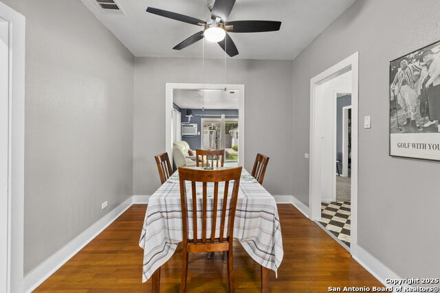 Listing photo id 3 for 942 Mcilvaine