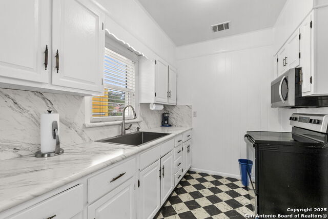 Listing photo id 6 for 942 Mcilvaine