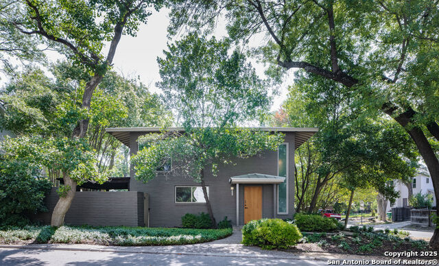 Details for 221 Ogden Ln, Alamo Heights, TX 78209