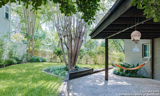 Image 25 of 28 For 221 Ogden Ln