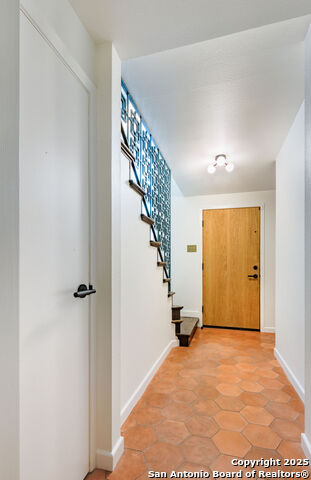 Image 9 of 28 For 221 Ogden Ln