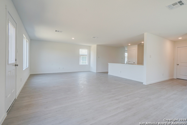 Listing photo id 18 for 523 Kathleen Pike Ridge