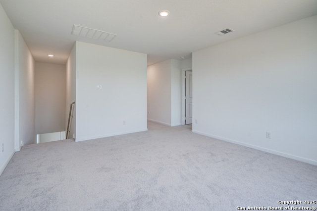 Listing photo id 23 for 523 Kathleen Pike Ridge