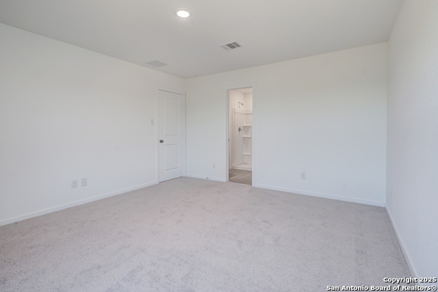 Listing photo id 26 for 523 Kathleen Pike Ridge