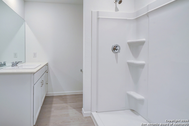 Listing photo id 28 for 523 Kathleen Pike Ridge